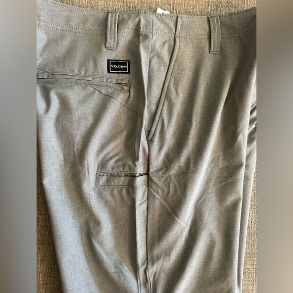NWT Volcom Kerosene Hybrid 4-Way Stretch Heather Gray Men’s Shorts 31 - Picture 5 of 7